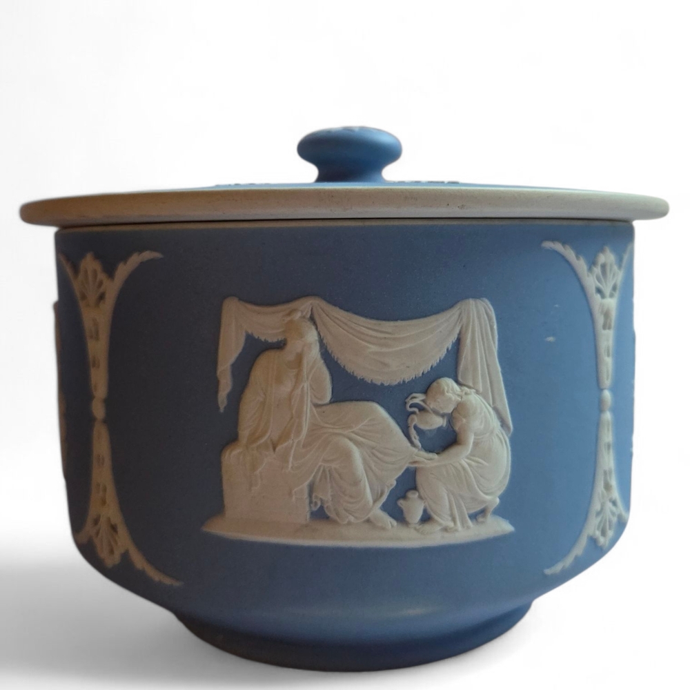 Antique Wedgwood Jasperware Dip Trinket Box – Large Lavender Blue & Cream – 5"